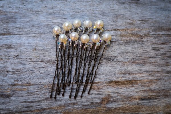 set of 10 simple pearl hair pins