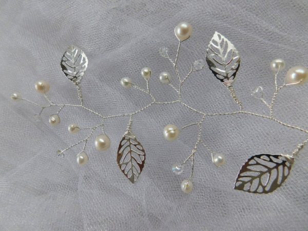 simple leaf hair piece